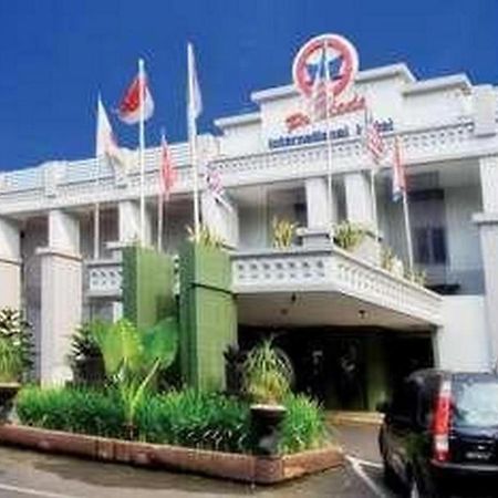 帕尔代德国际酒店 棉兰 外观 照片