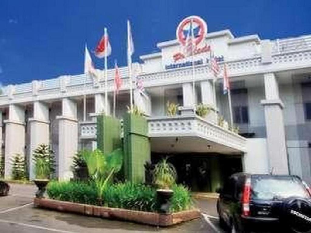 帕尔代德国际酒店 棉兰 外观 照片